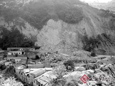 娲女温泉地质存隐患+数百人捍卫\澡权\起风波