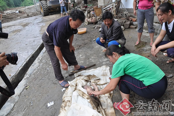 亲人肝肠寸断 图片 97k 700x465 肝肠寸断详细页面 第25张
