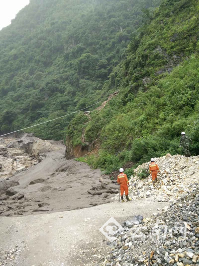 福贡县人口_信通中国走进云南福贡 衣暖一生搭建关爱之桥