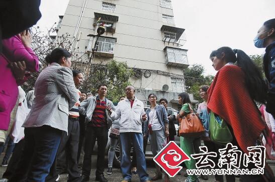  “白马南区一墙之隔要建高楼”追踪 只补偿18户人家采光面商不欢而散