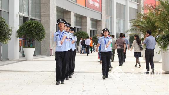  南博会上的温情 安保学警的别样生日