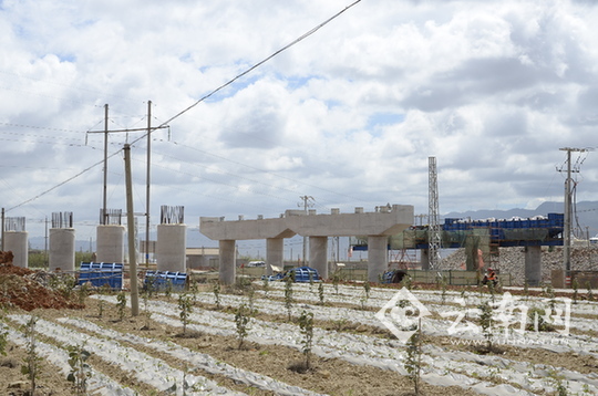  云南泸弥高速公路（泸西段）建设稳步推进（图）