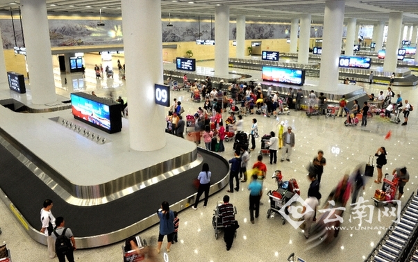  昆明机场迎来暑运 多条国际包机航线将陆续开航