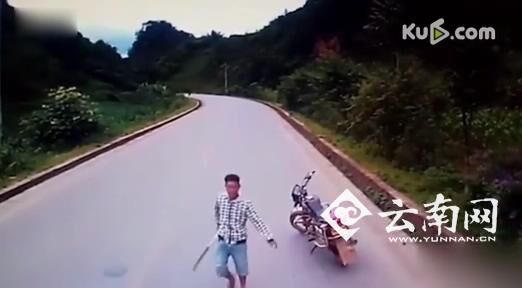  云南网独家：网络流传云南国道车匪路霸抢劫视频 澜沧警方回应已抓获犯罪嫌疑人