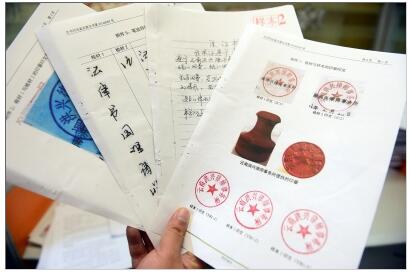  已注销律师证的律师仍在代理案件 当事人不知如何是好