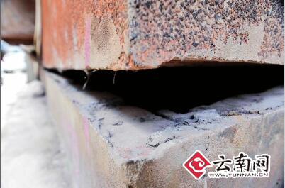  昆明华海小区30多住户墙体和地面开裂 地基下沉