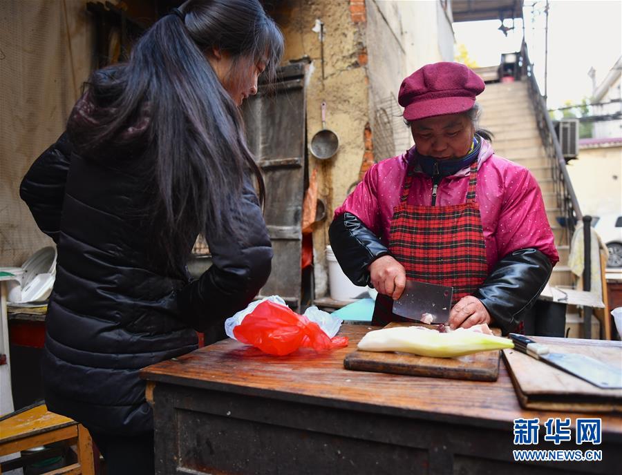 （图文互动）（7）寒冬里的“生命厨房” 
