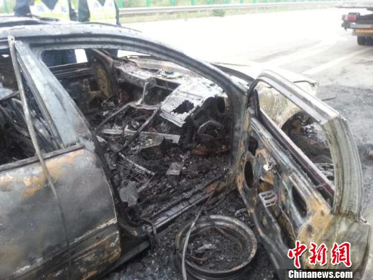 山西一偷油车45分钟作案八次之后“自焚”（图）