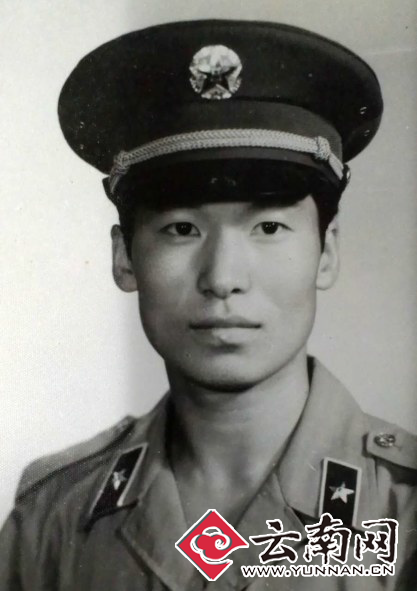 歼10首席试飞员寻找云南救命恩人 元谋小雷你在哪