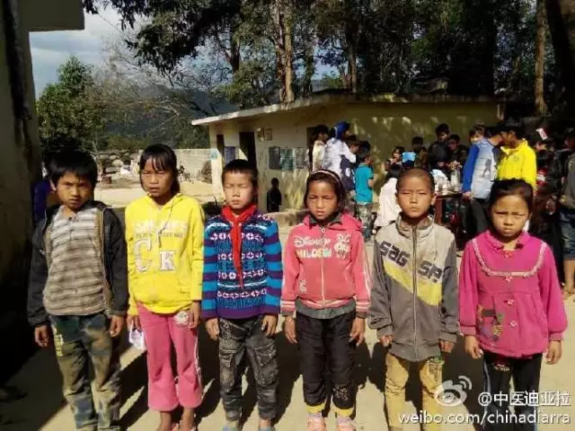  “黑求恩”：一个歪果中医，为云南培养三千村医
