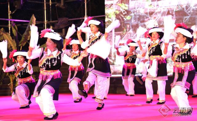 云南勐海县各族群众欢度“拉祜扩”节