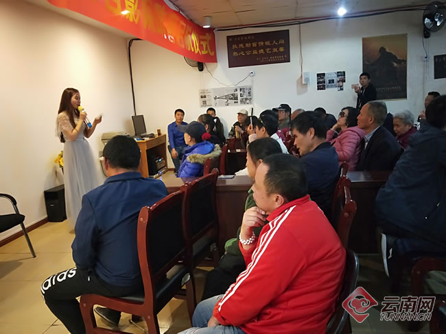 盲人电影院让视障人士感受世界 昆明8家爱心门