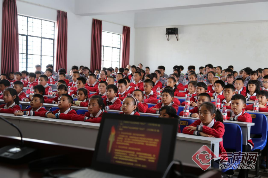 传承五四精神 法治与学识共成长