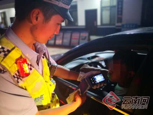 云南高速公路交巡警11天查获交通违法1179起