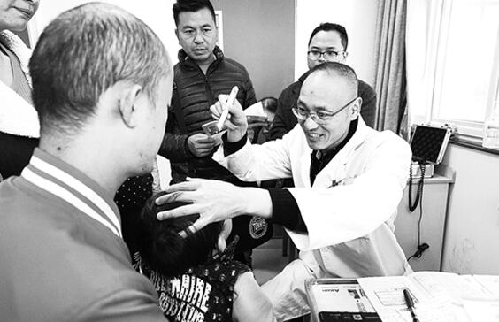 云南省红会医院眼科暑期每天接诊700多人