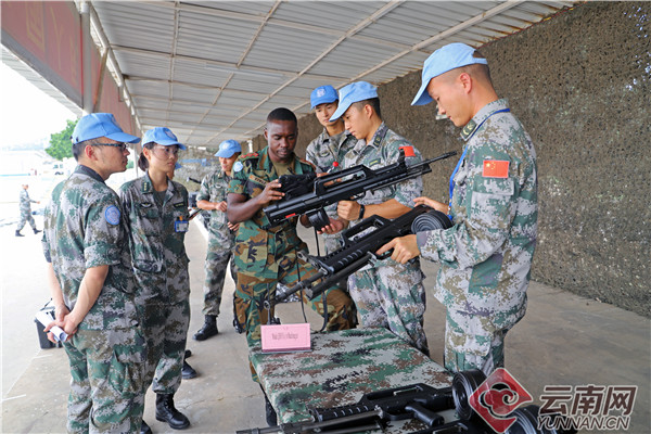 中国第18批赴黎维和部队高标准通过联合国装备与战备核查