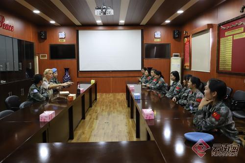 中国赴黎维和女军人首次走上战斗岗位获称赞