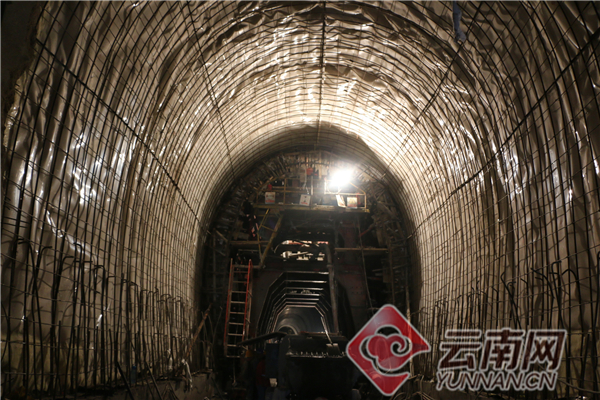 去往“秘境”的路又近了！云南丽香铁路黄山哨隧道贯通