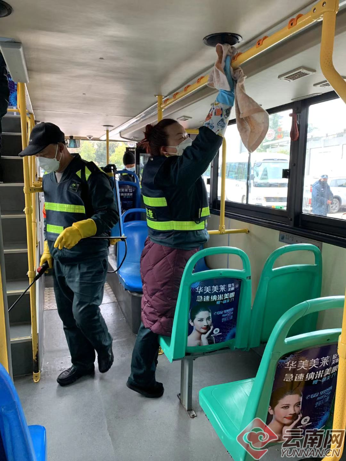 昆明公交为乘客提供安全洁净健康的乘车环境