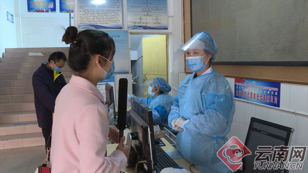 记者探访绿春医院感染科 医生更换防护服每个步骤都要手工消毒