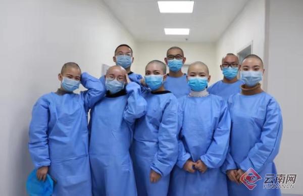 “疫情不除，头发不留”！镇雄县医院15名医护人员剃光头时刻准备着战“疫”