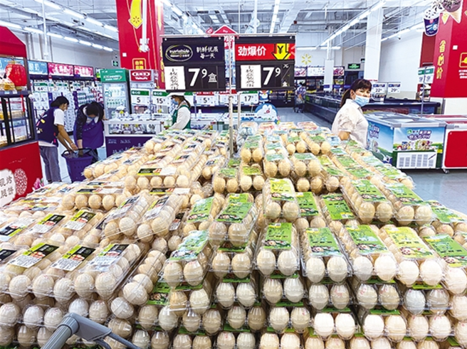 昆明篆新农贸市场鸡蛋30个只要16元