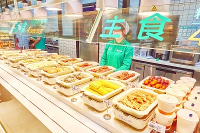 便利店开"早餐食堂"好好坐下吃一顿早饭