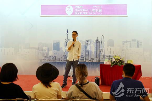 学上海教材、练英语钢琴 《出小镇记》记录知青子女如何“考学”回沪