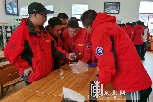 黑龙江测绘地理信息局派队员参加第37次南极科考昆仑站队高原适应性训练