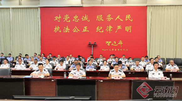 云南警方开展决战秋冬疫情防控专项行动