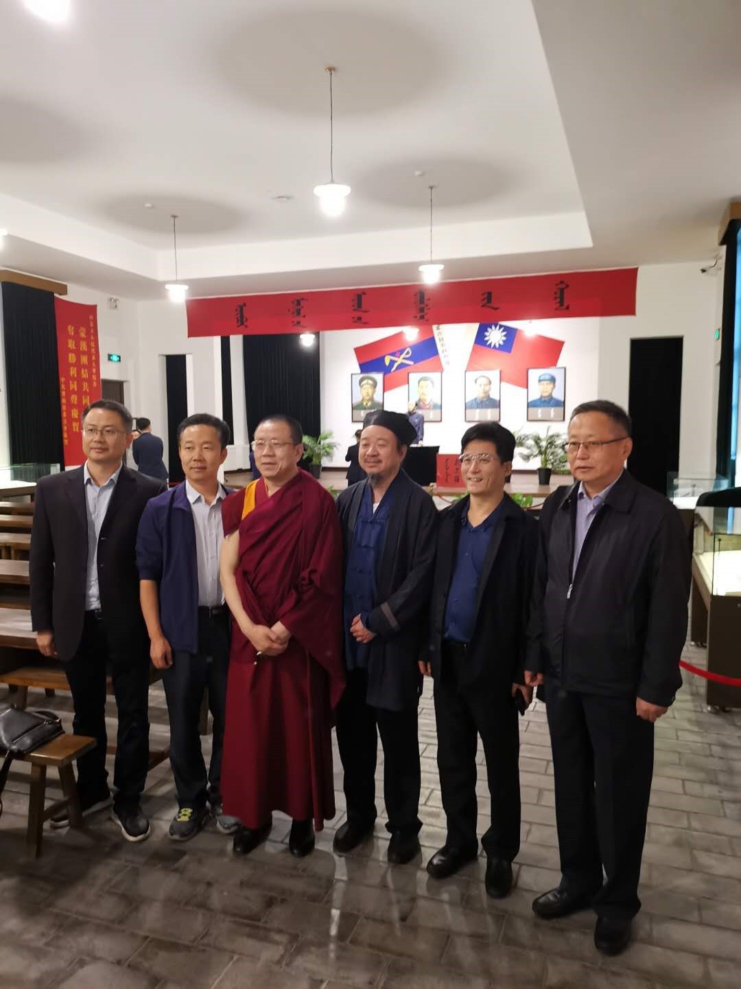 北京市宗教界代表团赴内蒙古湖北扶贫调研
