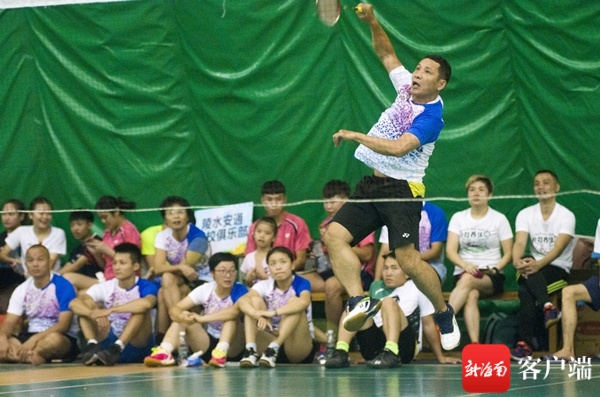 海南省羽毛球俱乐部联赛海口落幕 儋州市队获得冠军