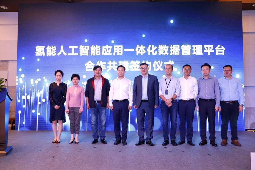 传统物流将开上AI氢能物流车 未来两年上海企业拟建15个人工智能加氢站