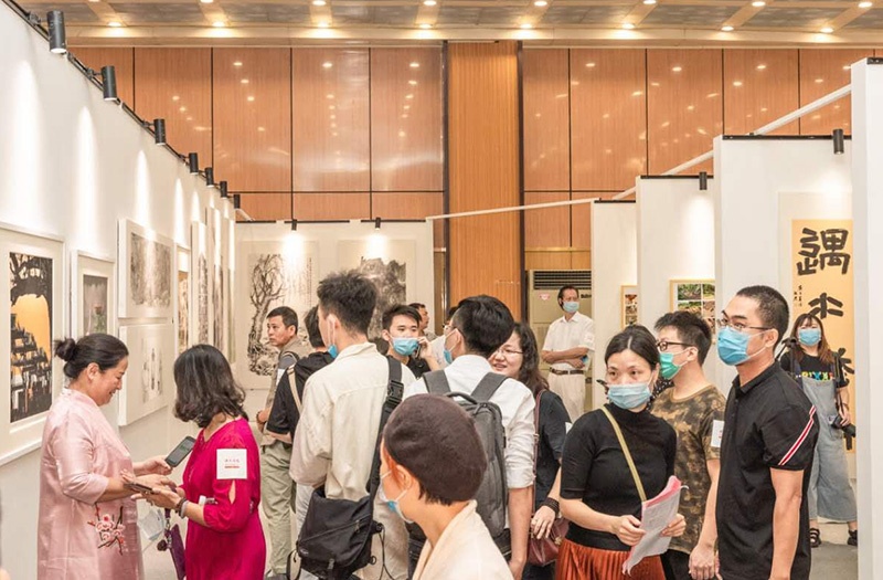 “脱贫攻坚看广东”美术书法摄影主题展在广州举办
