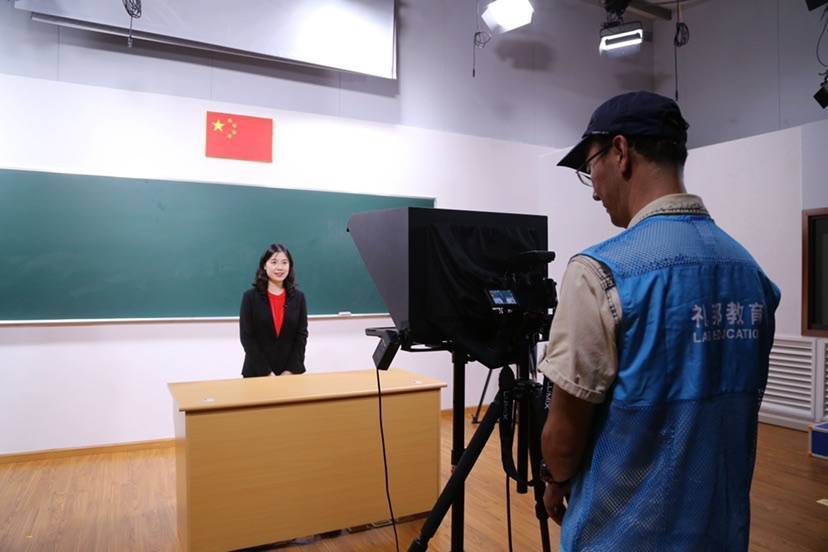 上海中小学数千节优质视频课，是怎么“炼”成的？