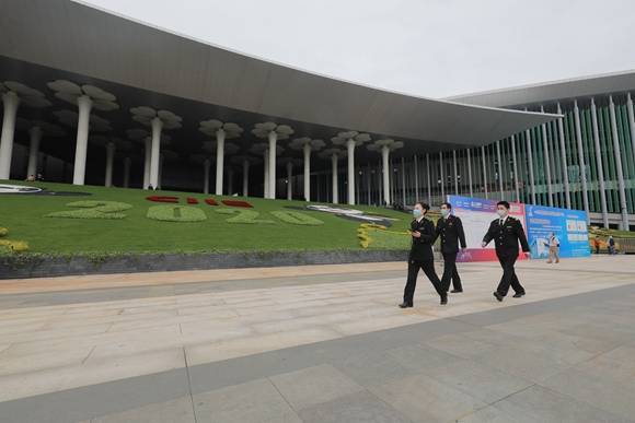 进博会上见！共计751万美元展品已通关入境，上海海关入驻国家会展中心