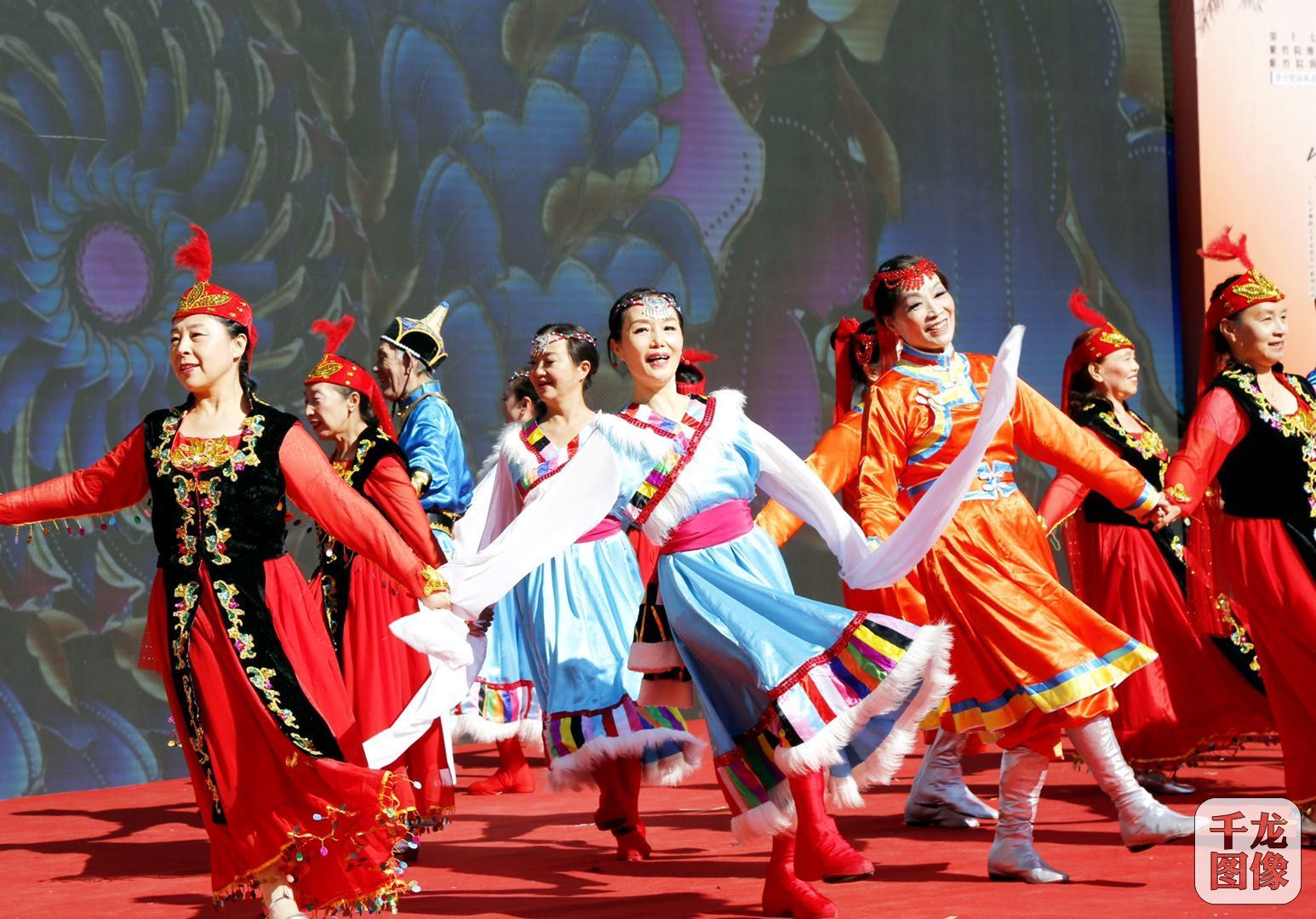 北京海淀紫竹院第17届民族文化节开幕 22个社区街坊邻里齐过节