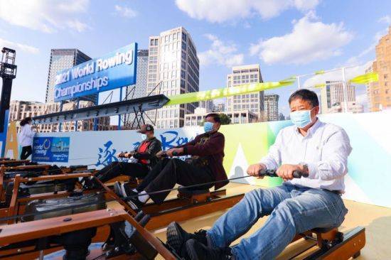 让市民感受水上运动乐趣 赛艇主题嘉华年在苏州河畔举行