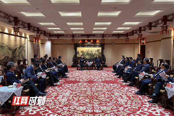 湖南省政府与哈电集团签署战略合作框架协议 许达哲会见斯泽夫并见证签约