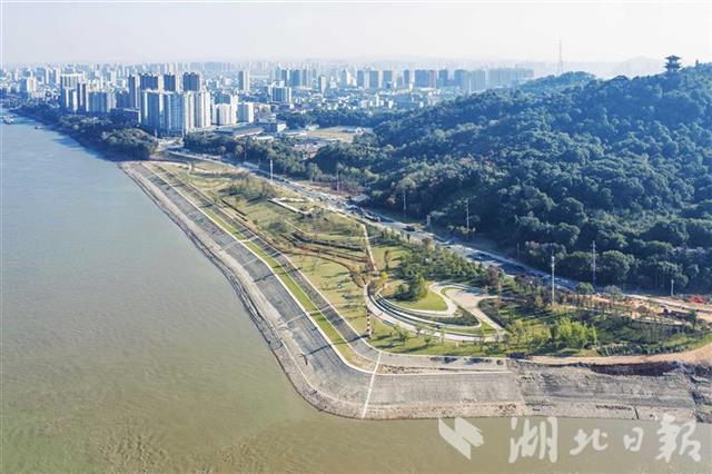 鄂州樊口江滩工程再现“百里樊川 玉带萦回”景观