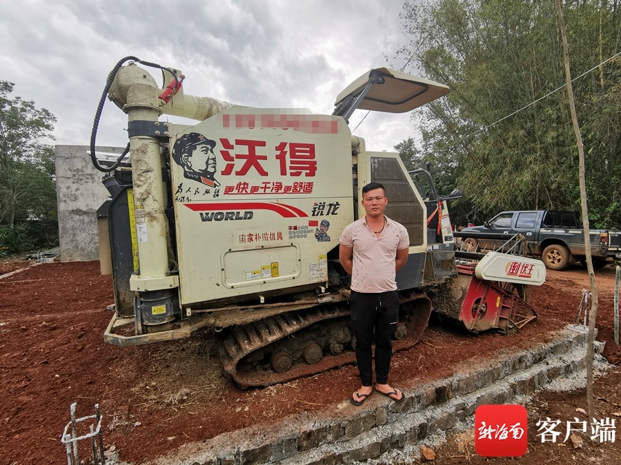 临高职业农机手王小山开着拖车去“旅游” 日收入可达5000元