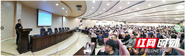 深化课程改革推进产教融合 湖南工业大学召开包装设计高峰论坛
