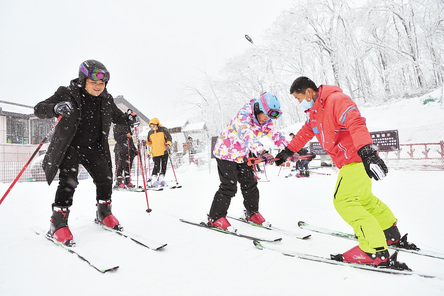 保康滑雪场开园