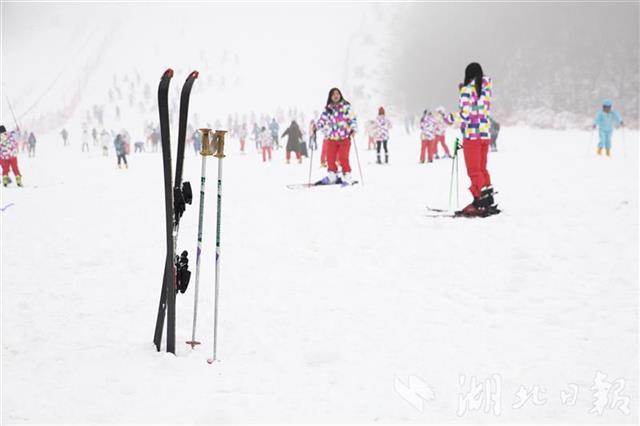 九宫山滑雪场开门迎客啦!