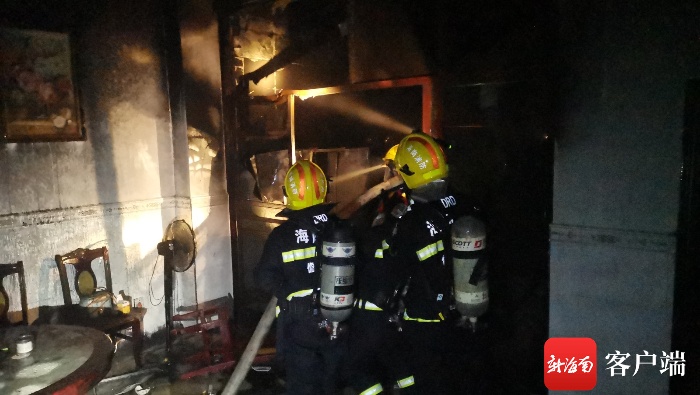 椰视频 | 儋州一民房内冰箱起火 5人被困消防成功营救