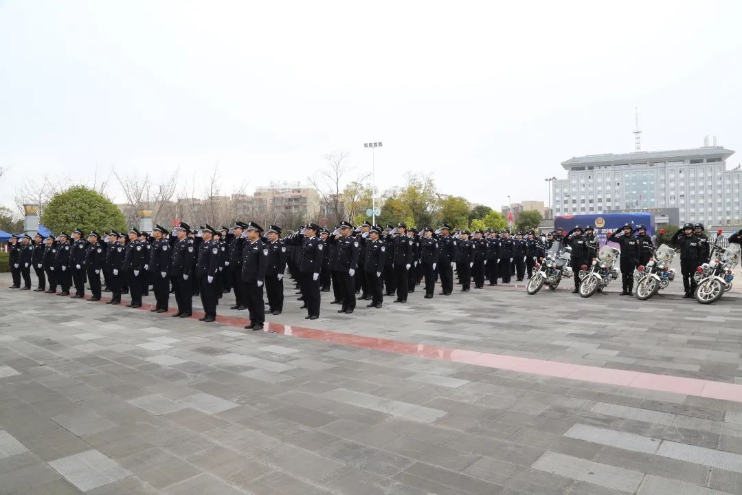 【致敬，中国人民警察节】致敬中国人民警察节