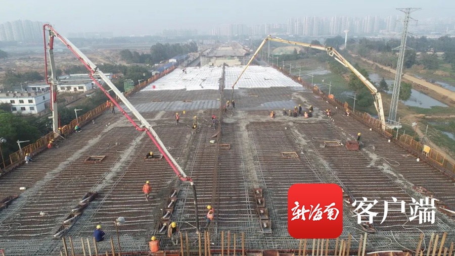 G15沈海高速公路海口段项目新进展：全线首个大体积箱梁顺利浇筑