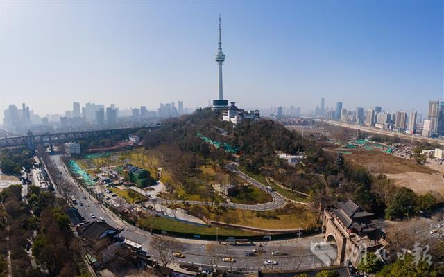 武汉龟山变身城市阳台