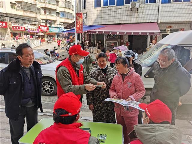 怎么搞手机桌面时间 00303253354_4a1eddd8.jpg