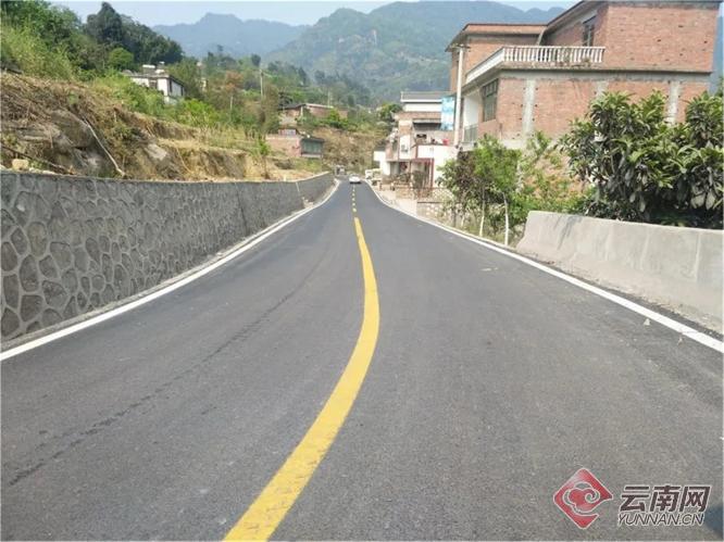 云南水富：建好农村公路助推乡村发展